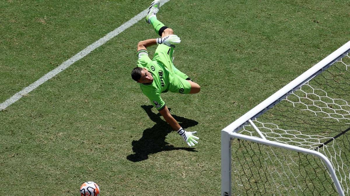 Emiliano Martinez 